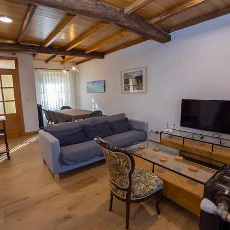 Casa Alameda 33 De Casas Figueiras En Ria Eo-ribadeo Holiday home